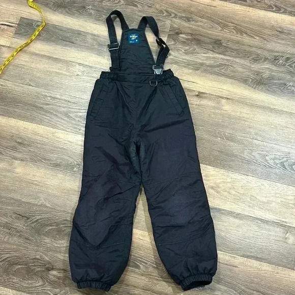 OshKosh B'gosh Snow Bibs Overalls Insulated Size 8 Unisex adjustable straps - Picture 1 of 9
